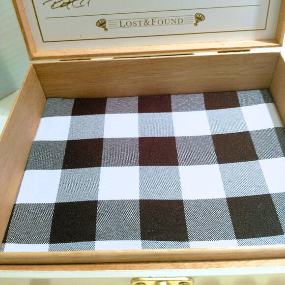 Suenos de Saundra Upcycled Collection, Lost & Found Cigar Box, Purse - Picture 10 of 11